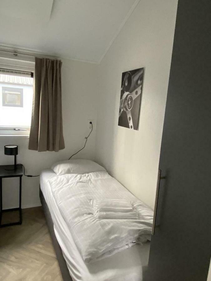 Luxe En Gezellig Chalet Aan Veluwemeer 4 Pers 훌쇼스트 외부 사진